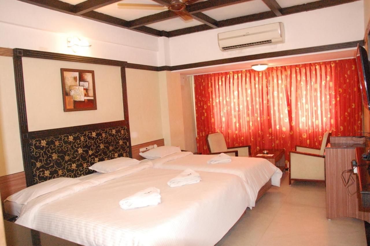 Hotel Blue Star Coimbatore Esterno foto