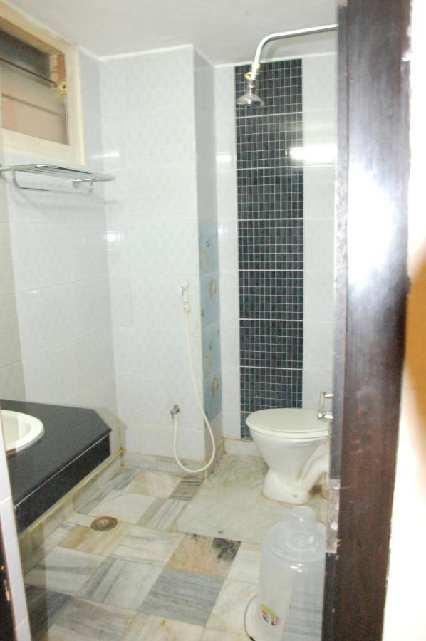 Hotel Blue Star Coimbatore Esterno foto