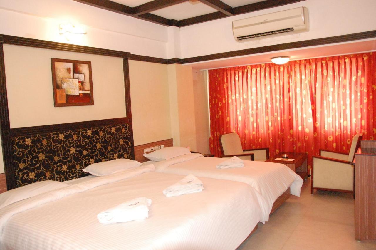 Hotel Blue Star Coimbatore Esterno foto