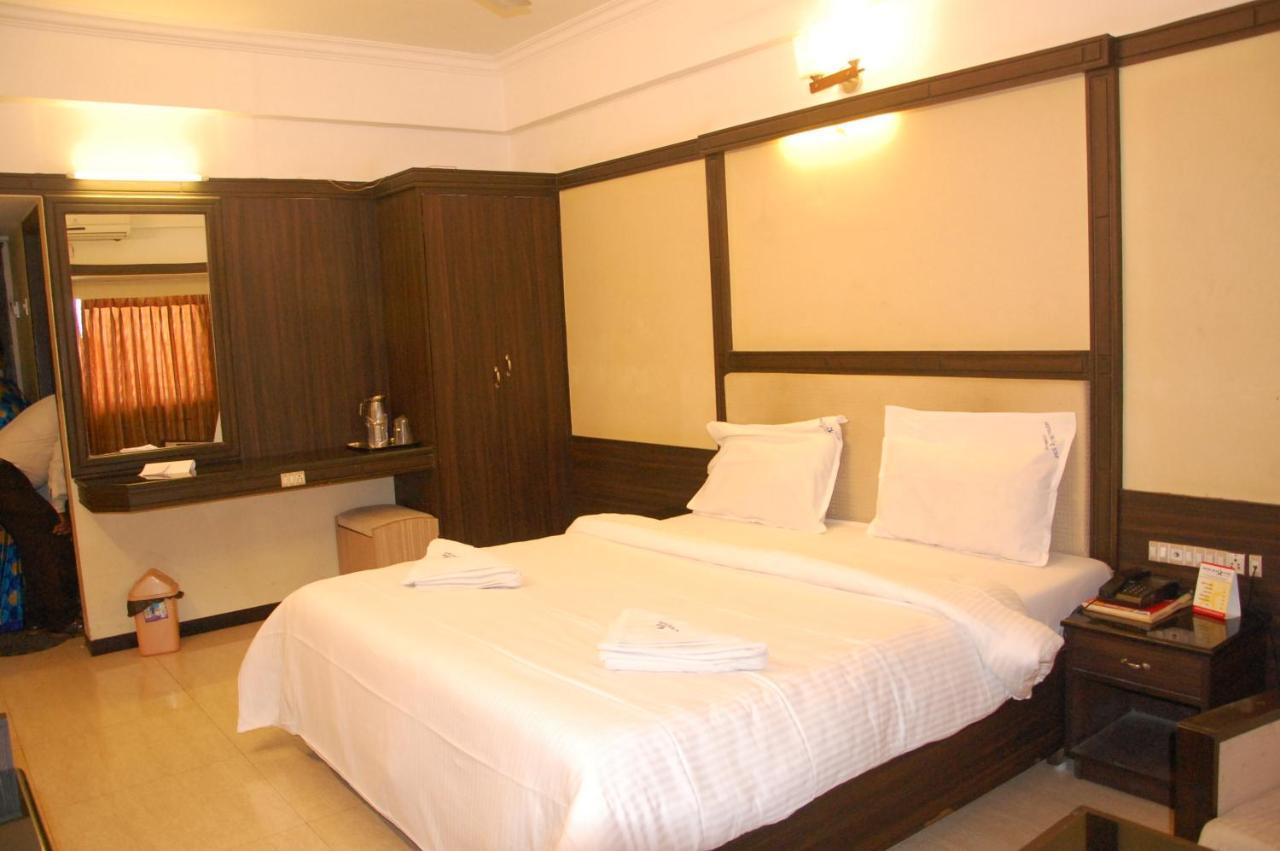 Hotel Blue Star Coimbatore Esterno foto