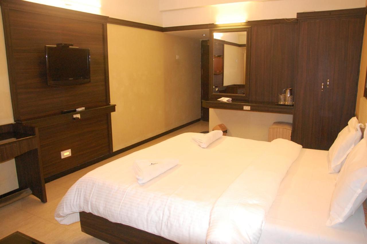 Hotel Blue Star Coimbatore Esterno foto
