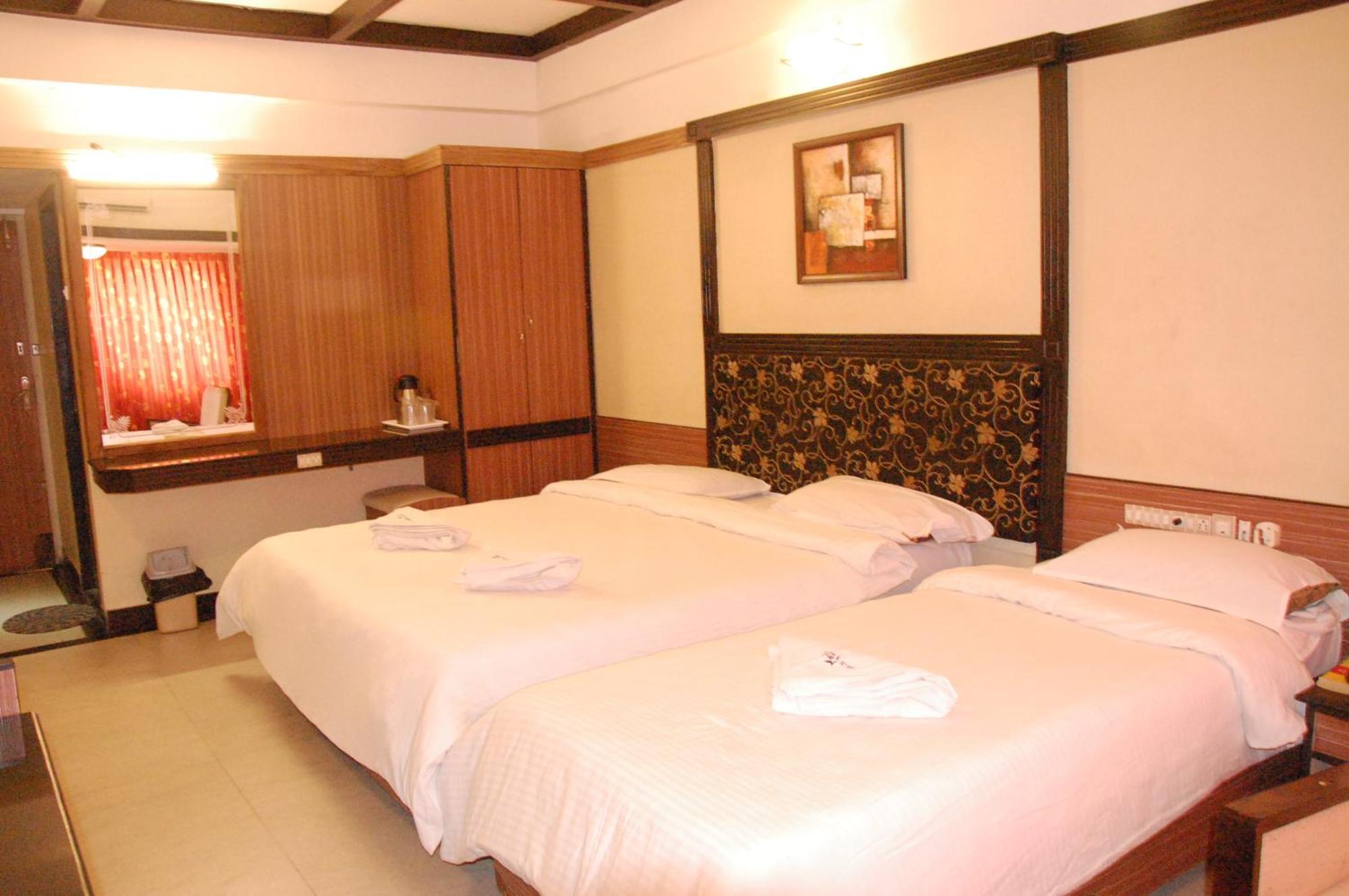 Hotel Blue Star Coimbatore Esterno foto